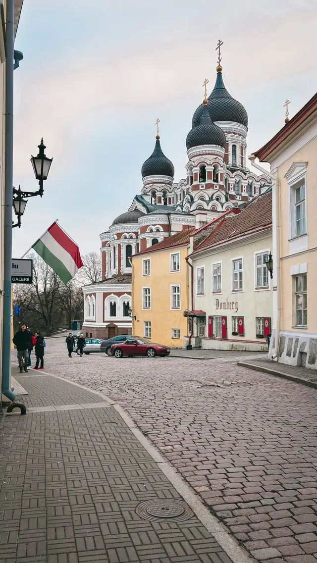 Alexander Nevsky Cathedral in Tallinn, Estonia, featuring ornate onion domes and historic cobblestone streets.