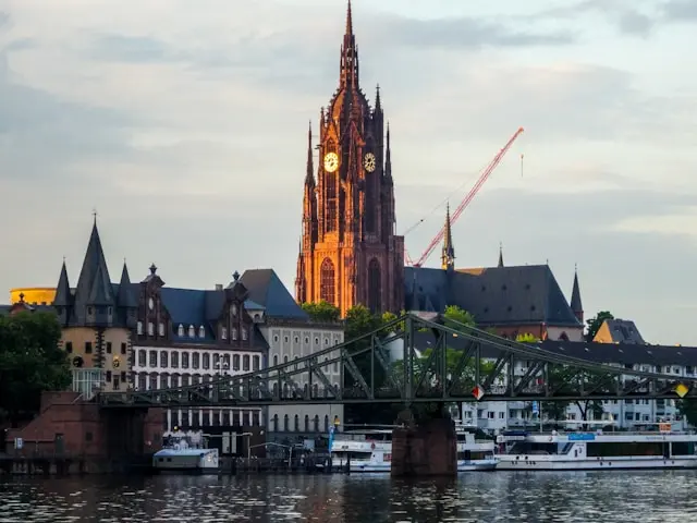 Frankfurt Cathedral and historic buildings beside the Main River
