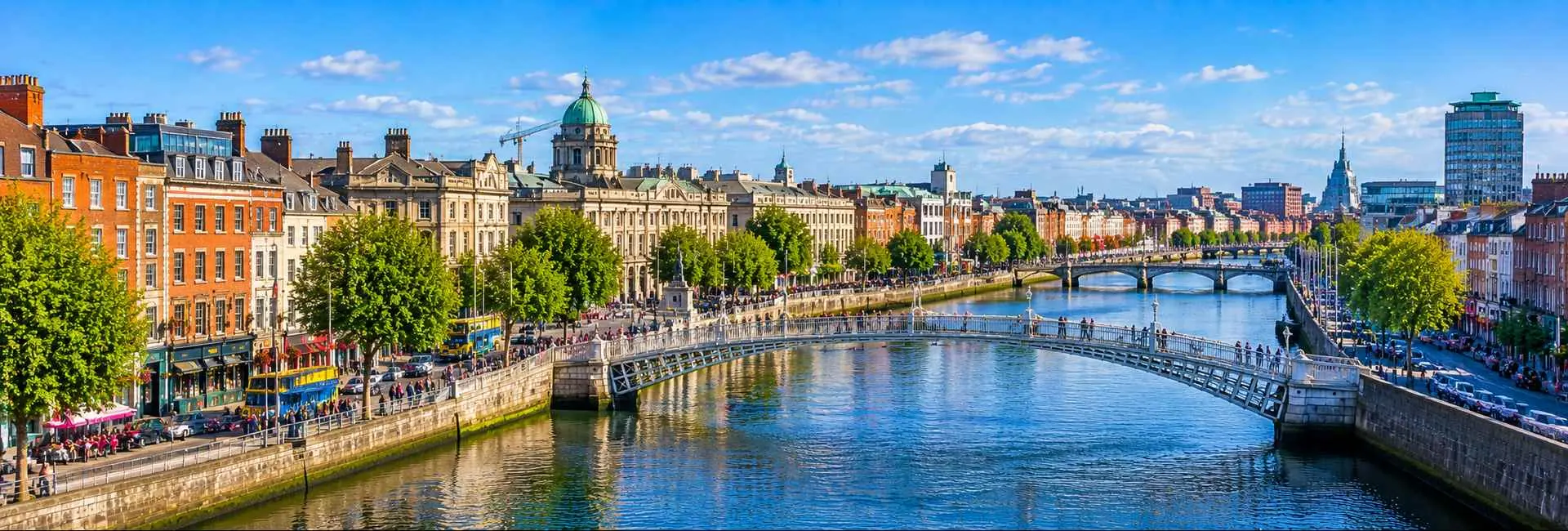 Dublin panoramic cityscape with Ha’penny Bridge and River Liffey