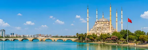 Sabancı Central Mosque and Taşköprü overlooking the Seyhan River in Adana, Turkiye