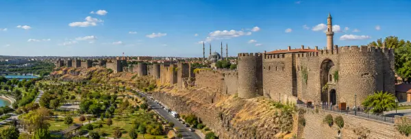 Diyarbakır Fortress with historic basalt walls and towers overlooking the city in Türkiye