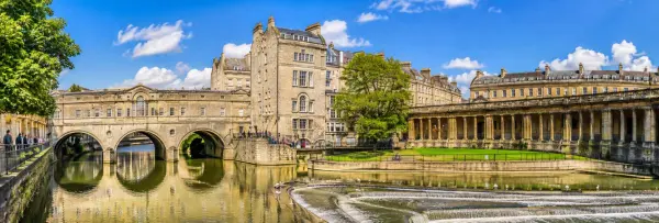 Pulteney Bridge and historic Georgian architecture overlooking the River Avon in Bath, UK